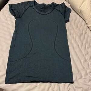 Lululemon swiftly tech top